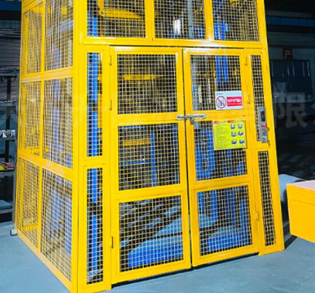 板桥镇货梯可以安装在室外吗